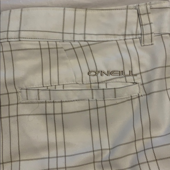 O’Neill plaid shorts - Picture 5 of 6